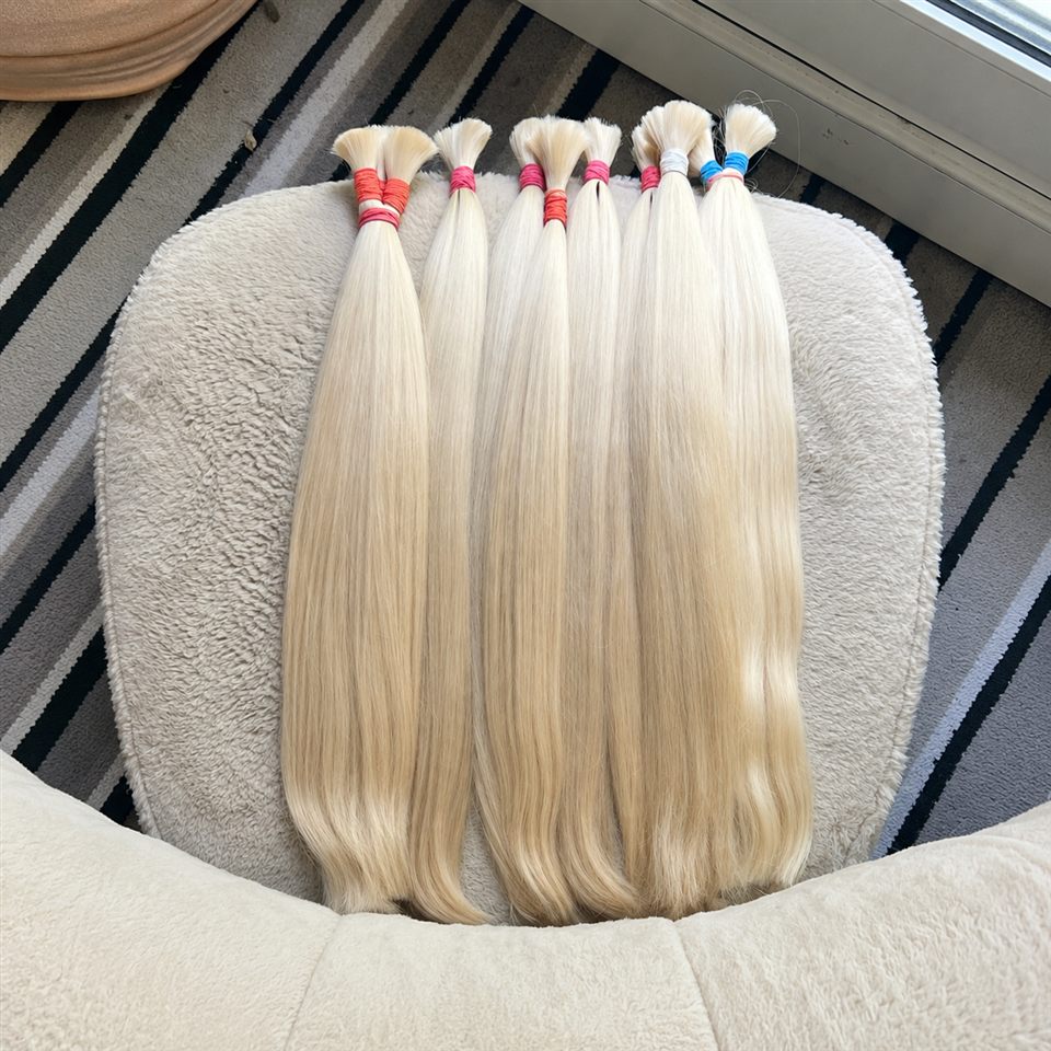 Světlé blond vlasy, odstín 10